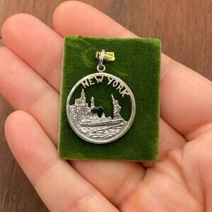 Vintage 925 Sterling Silver "New York" Skyline Ferry Pendant Bracelet Charm